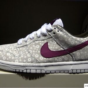 Nike Floral Pattern Dunk Sneakers with Loganberry (purple) Swoosh